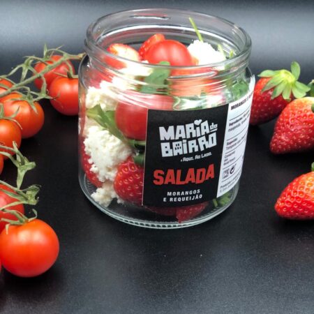Salada Morango e Requijão Maria do Bairro
